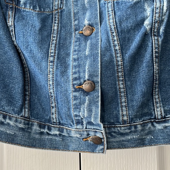 EUC Free People blue denim jacket with knitted Cyprus sleeves - Picture 5 of 14